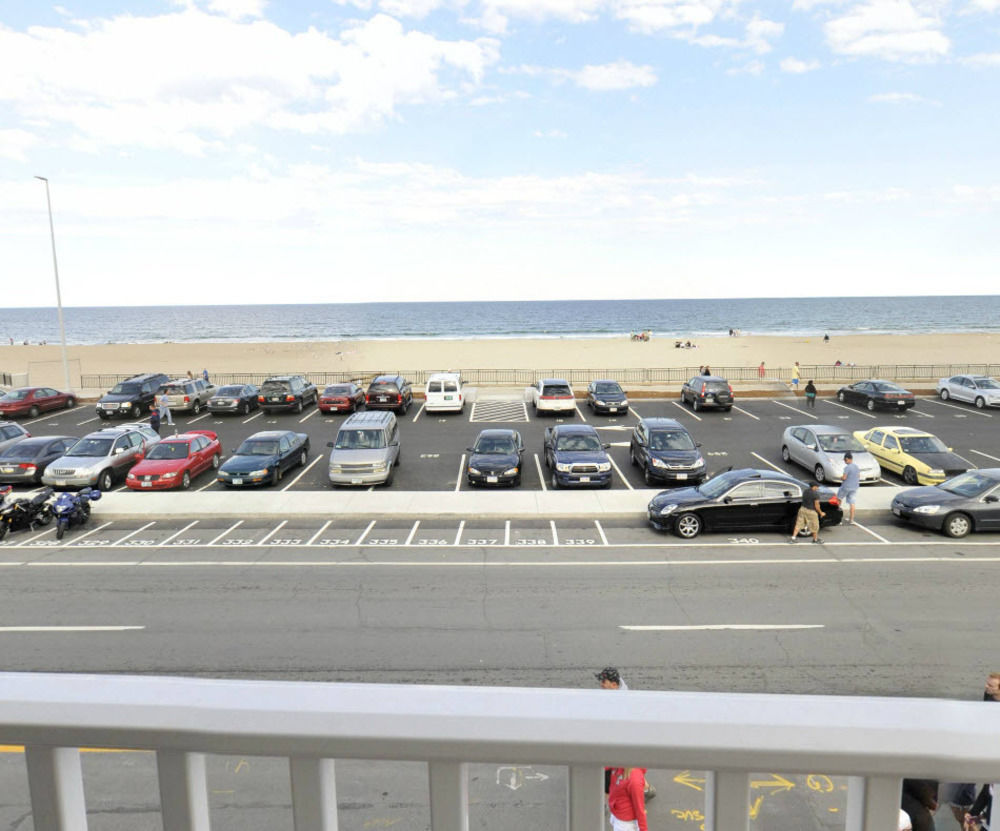 Atlantic Sands Hampton Exterior photo